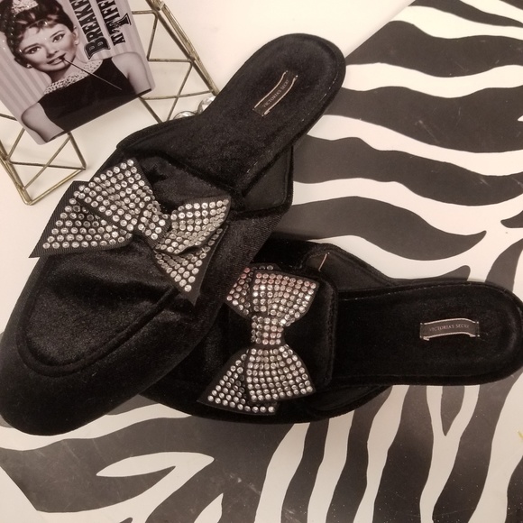 Victoria's Secret Black  Rhinestones Slippers - Picture 7 of 8